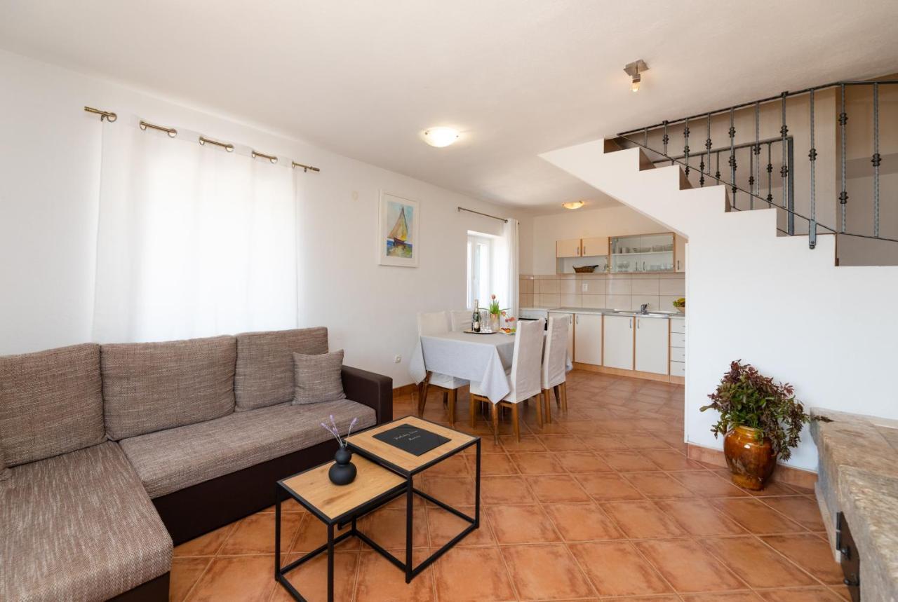 Marina Holiday Home Postira Kültér fotó
